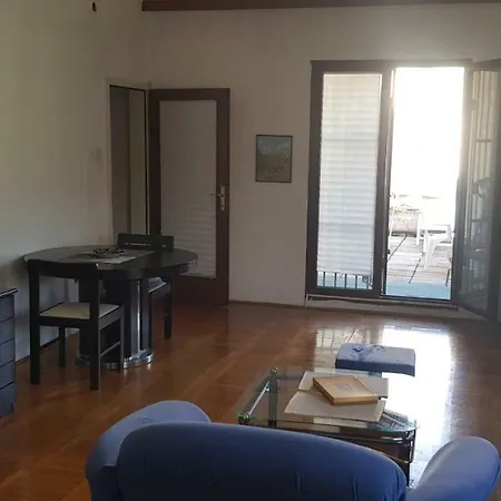 The Heart Of Central Flat&room